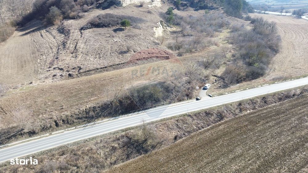 Teren extravilan 2.000 mp – cu acces direct la DN spre Moșna