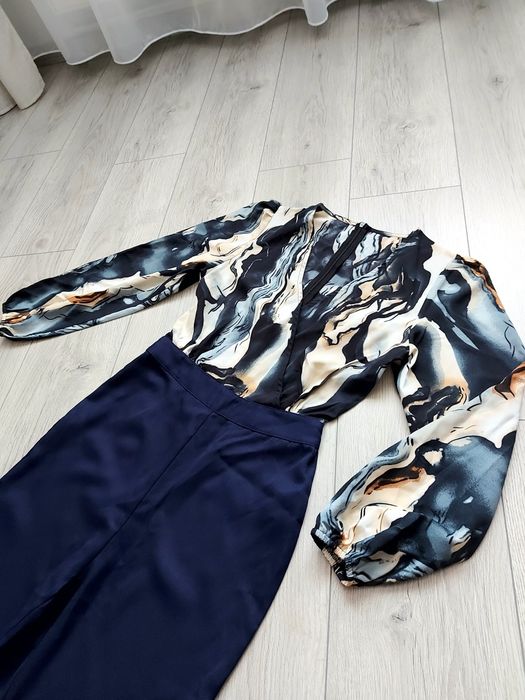 Salopeta lunga pentru evenimente speciale