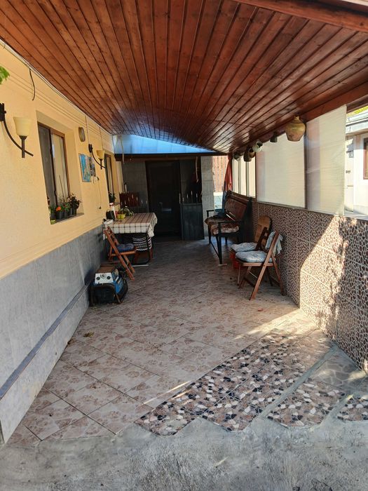 Casa  de vânzare  in comuna Dragomirești  sat vladia husetul Vaslui