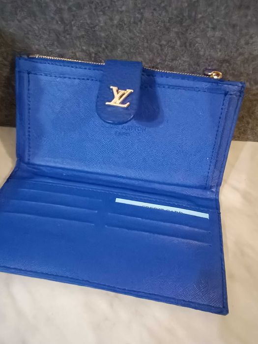 Дамско портмоне Louis Vuitton в син цвят
