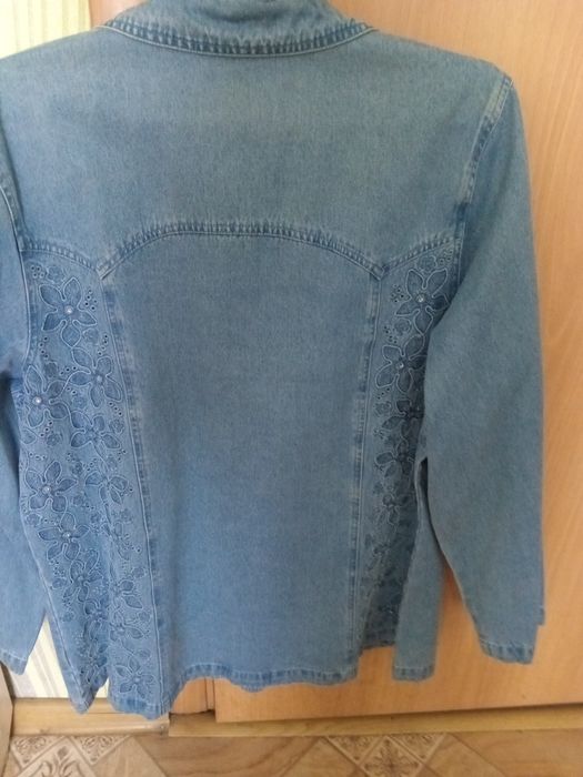 Продам  новый джинсовый пиджак