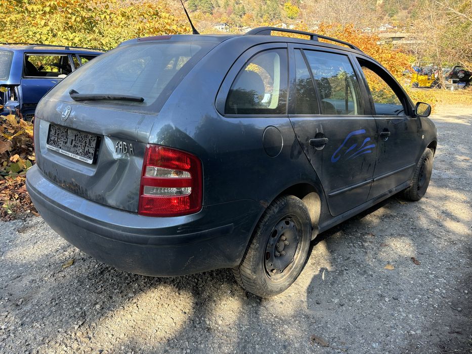 Шкода фабиа 1.2 бензин на части.