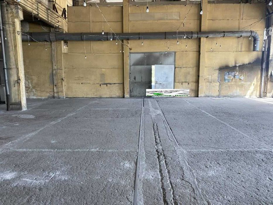 Дава се под наем Промишлена сграда в Пловдив, Индустриална зона - Юг - 1050 кв.м за 2550 € - Снимка #3