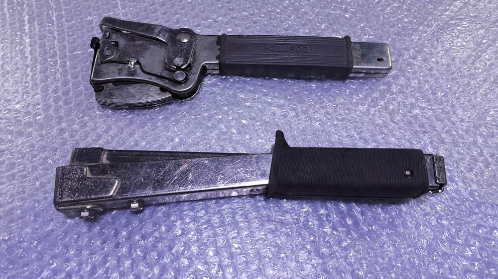 2 броя чук телбод (такер)