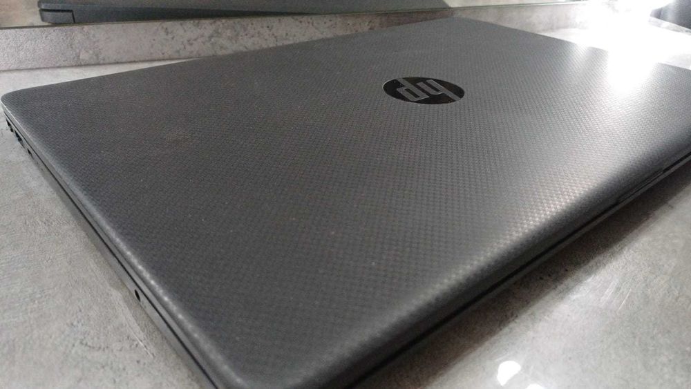 Ноутбук HP 15-dw2009ur