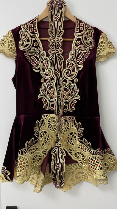 Камзол с поясом