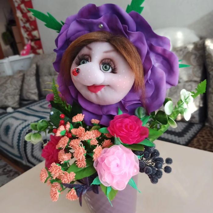 Куклы-цветы из капрона. Ручная работа