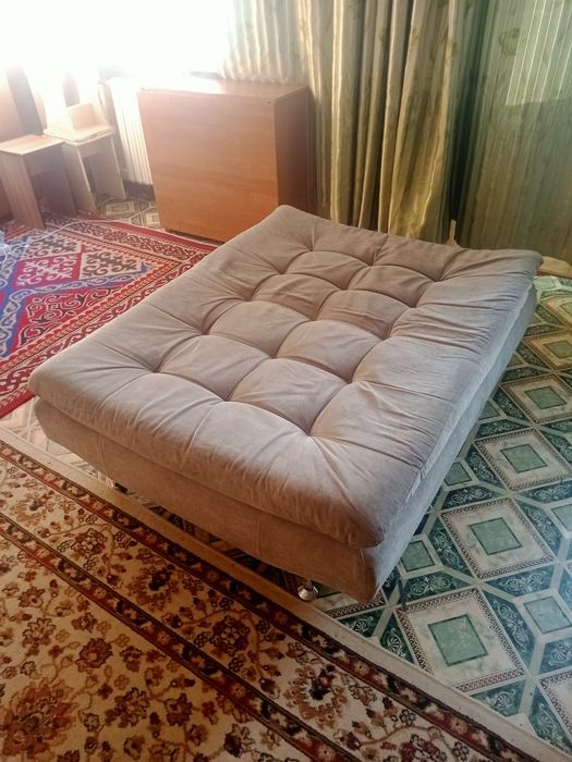 Срочно продам. Раскладной диван