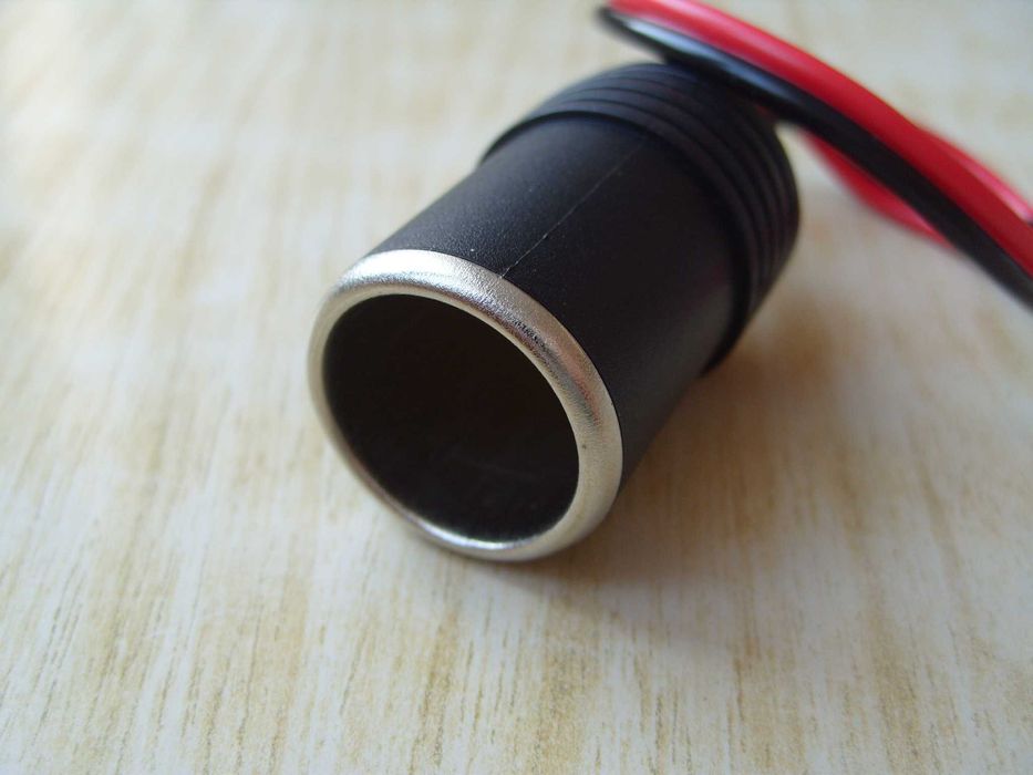 Гнездо за запалка за кола