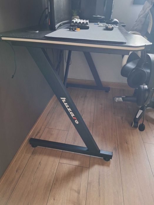 Геймърско бюро-като ново