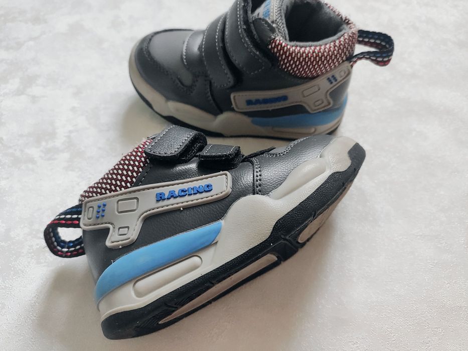 Демисезонные ботинки для мальчика. 22рр