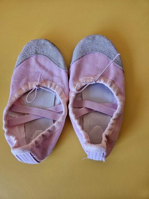 Балетни туфли детски - розови и черни, размер 31