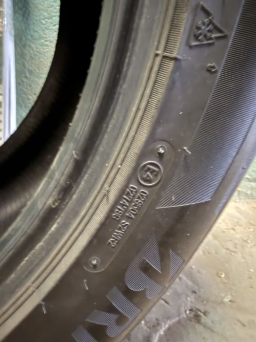 Bridgestone Blizzak DM-V3 275/50/R20