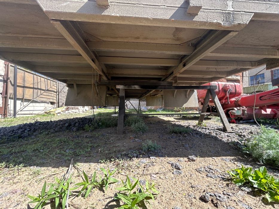 Борт на манипулятор