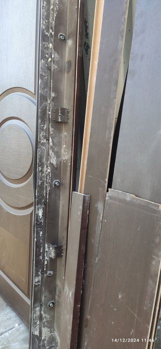 Врата метална без брава