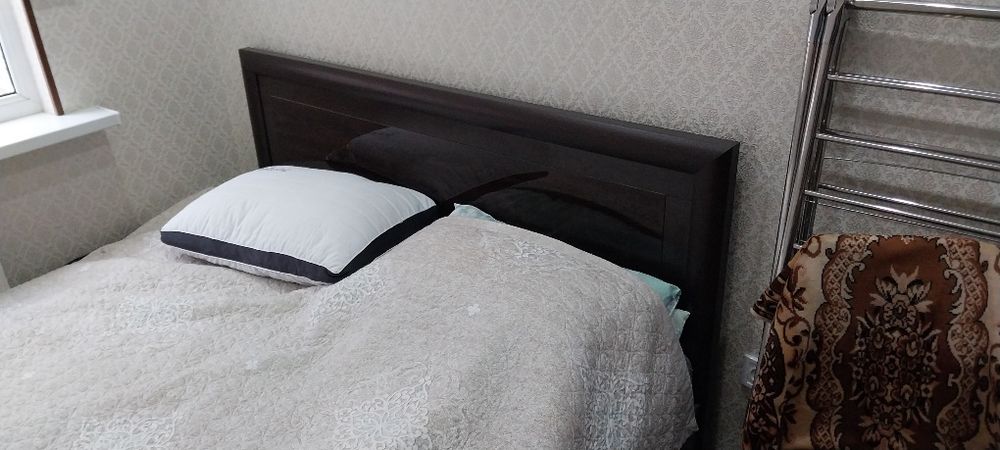 Продам 2-х спальную кровать