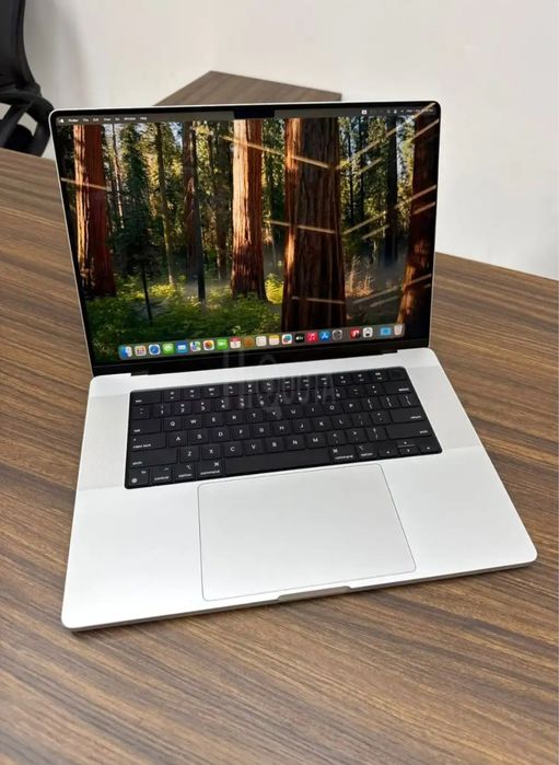 MacBook Pro 16" M1 Pro (32GB RAM / 512GB SSD)