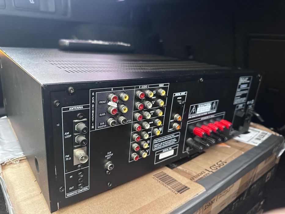 Услувател Harman Kardon  avr200