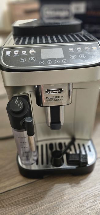 Кафе автомат De'Longhi Magnifica Evo Next