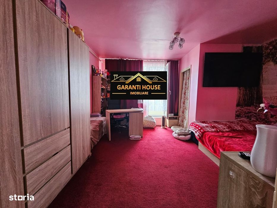 Margeanului, etaj 1, garsoniera spatioasa, 36 000€ negociabil