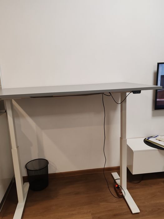 Masa de Birou reglabil/standing desk IKEA RODULF