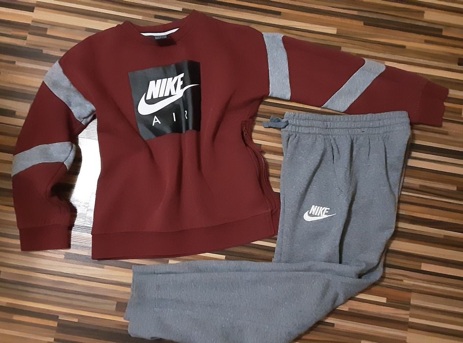(L 147-158) NIKE детски оригинален екип
