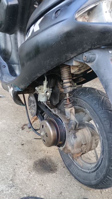 Vând scuter Peugeot de 50 cc în 2 timpi