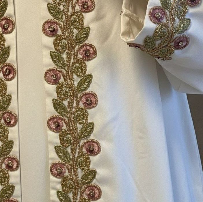 Халат в виде Абая. Доя образа невесты