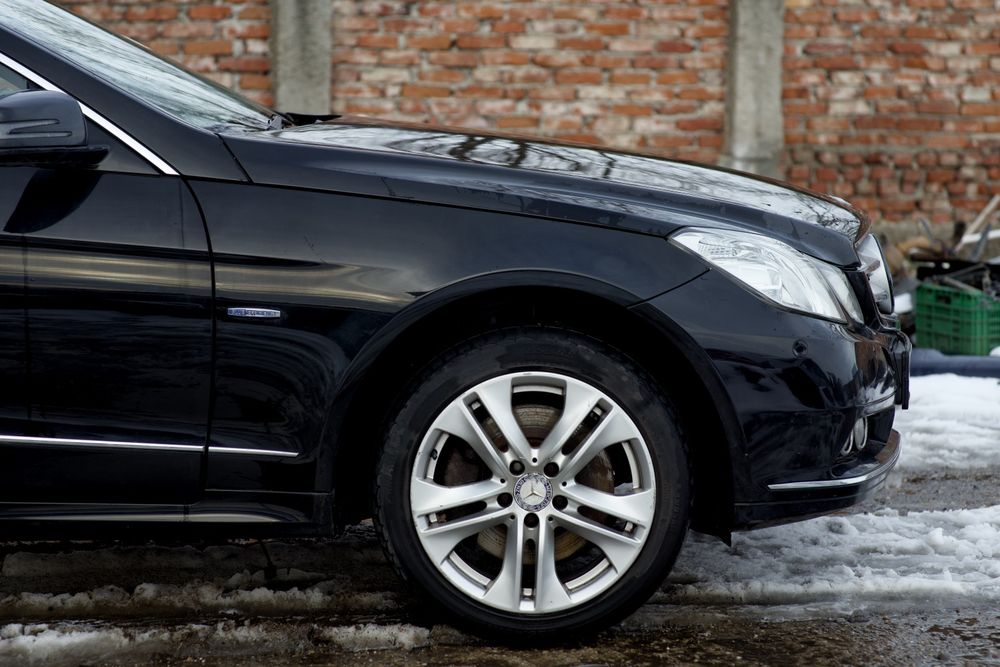 Aripa stanga dreapta Mercedes E W212 haion luneta plafon ornament stal