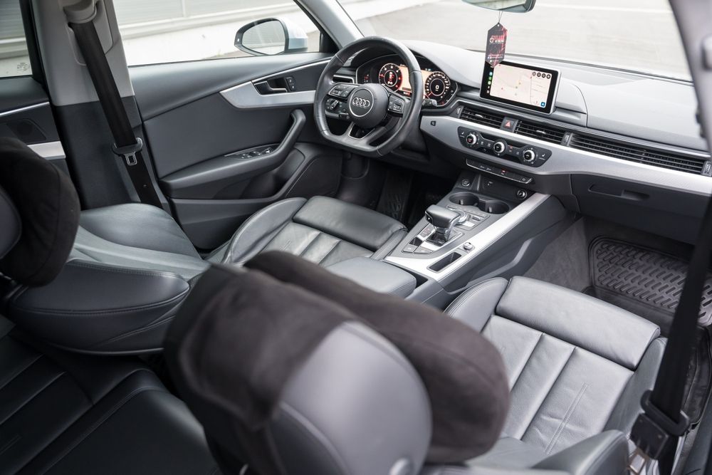 Vând Audi A4 S-Line
