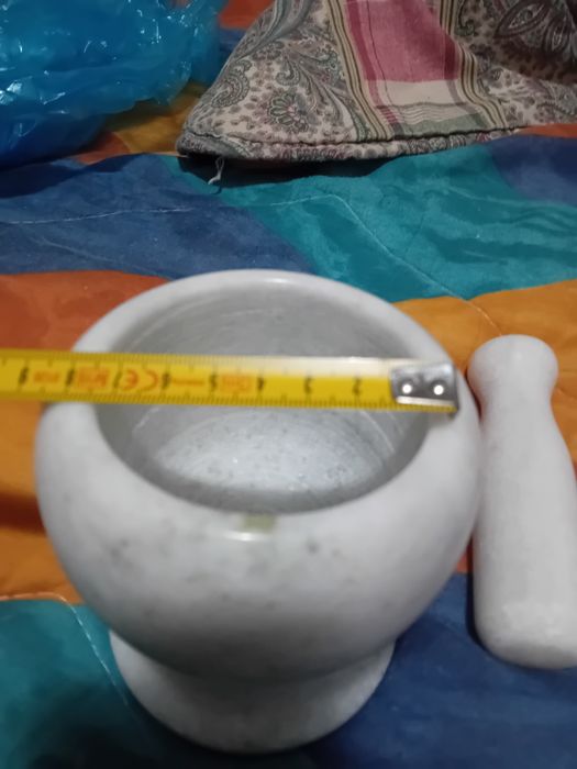 Mojar cu pistil din marmura nou diametru 7 cm