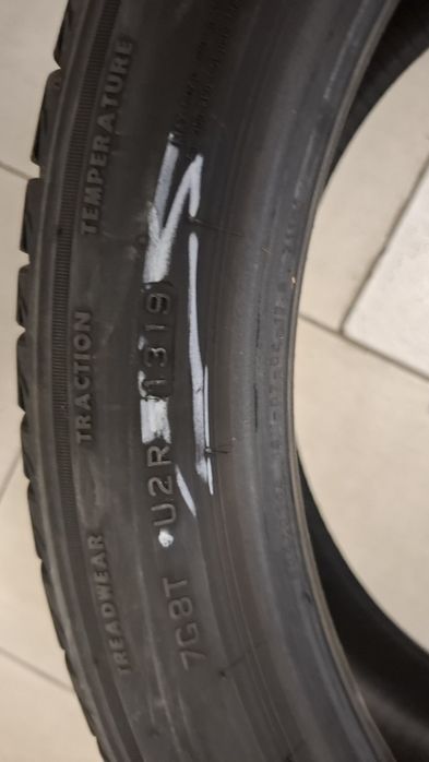 Единична лятна гума Bridgestone 245 40 19