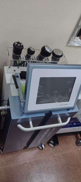 Козметична машина.Кавитация,Липолазер,RF,Вакум