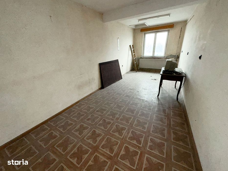 Fabrică DE VÂNZARE în Târnăveni