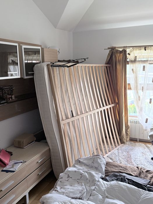 Спалня 160х200 с повдигащ механизъм, матрак, нощни шкафчета