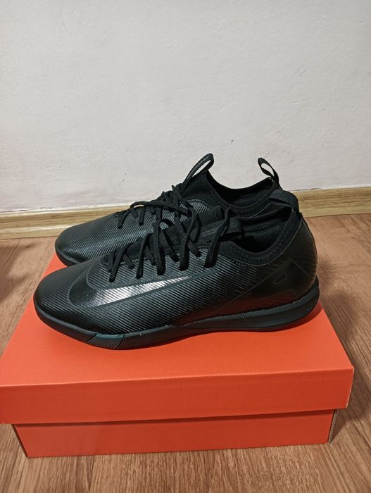 Ghete de fotbal 38-38,5