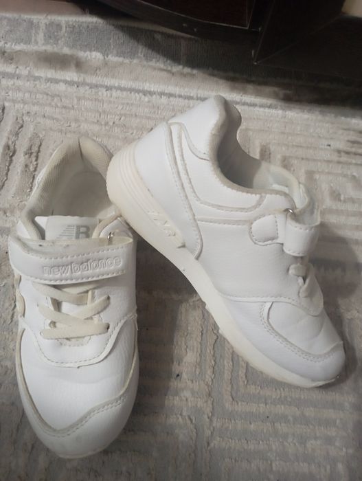 Кроссовки детские