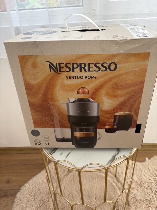 Aparat cafea Nespresso