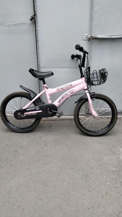 2 велика продам .мальчиковые