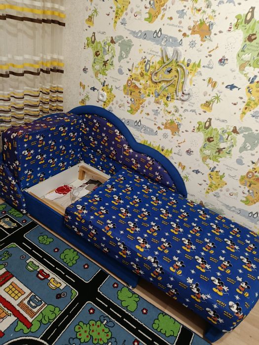 Продаётся детский диванчик