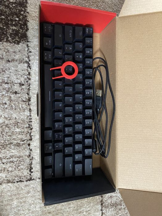 Vand tastatura mecanica 60%, Red Switches