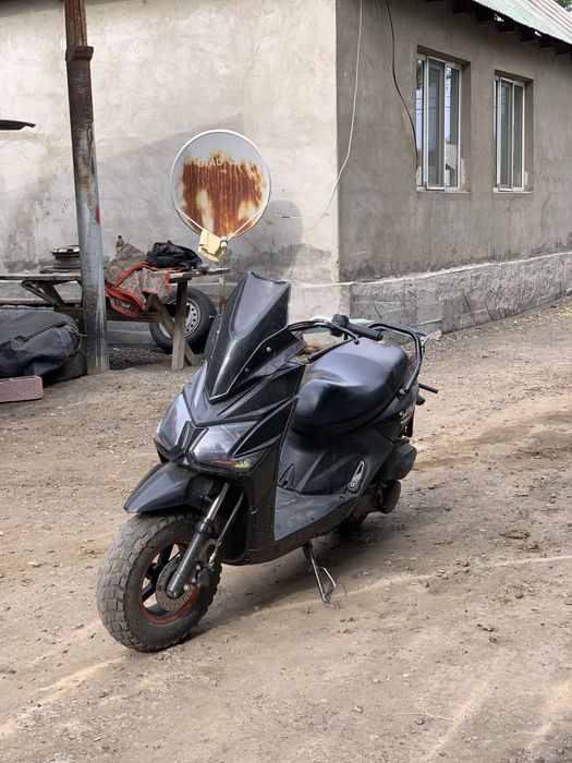 Прадам два мопеда