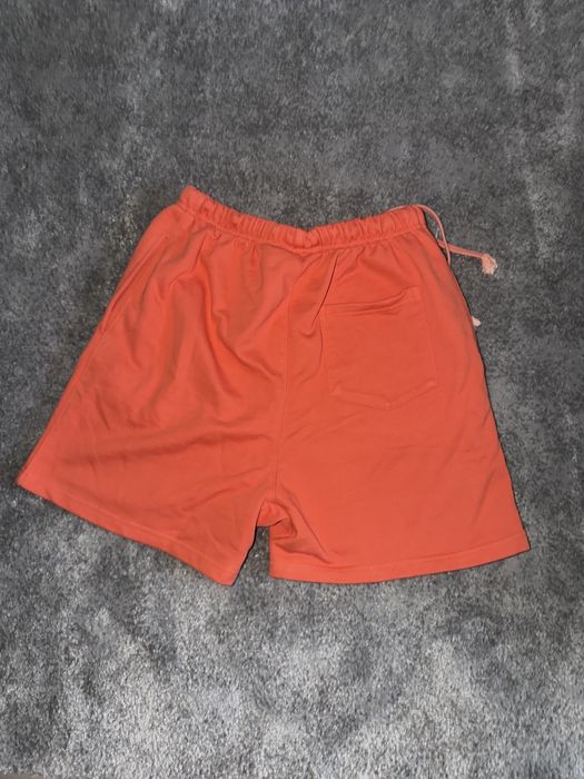 pantaloni essentials