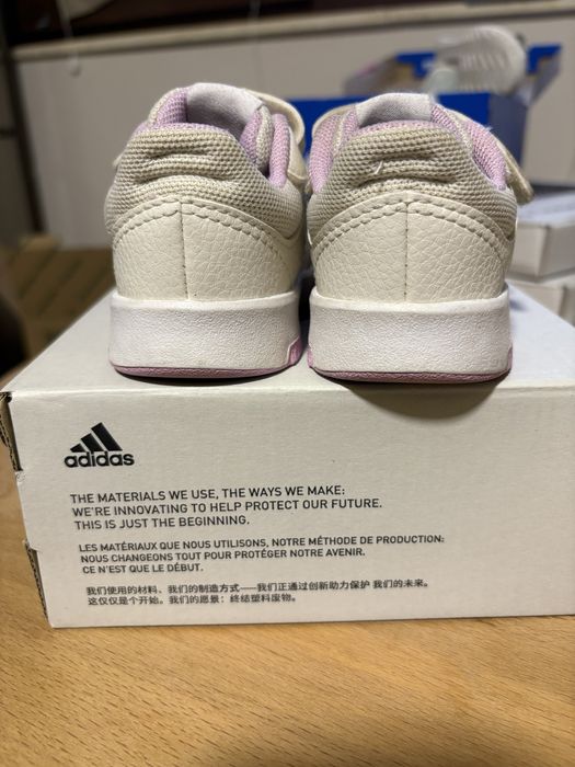 Кецове и маратонки адидас