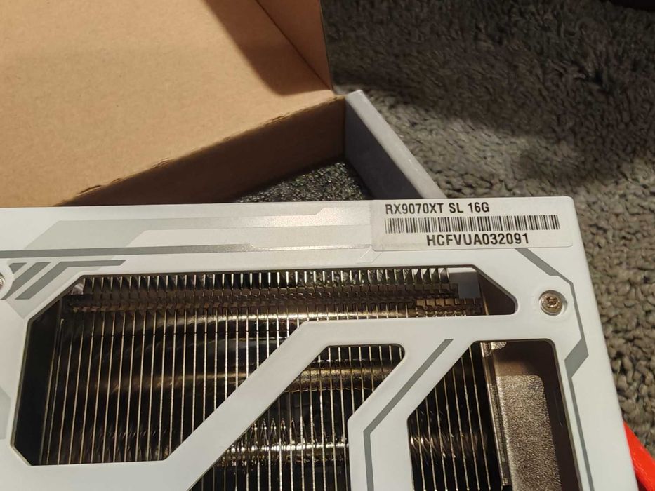 Видео карта ASROCK RX 9070 XT Steel Legend, 16GB GDDR6, 256-bit