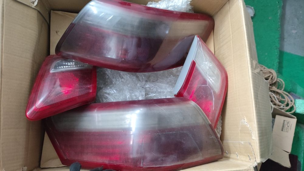 Продам фару на камри 40