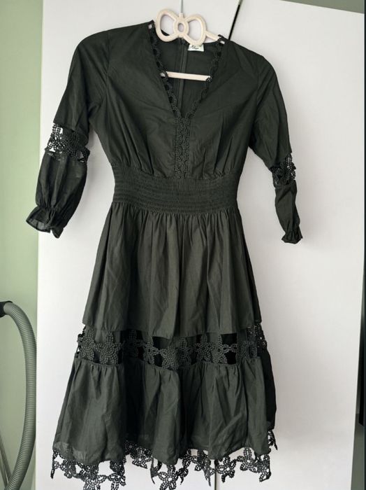 Официални рокли като нови