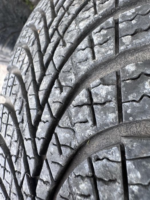 Set jante roti complete originale Toyota Aygo cu anvelope Debica 165 65 R14