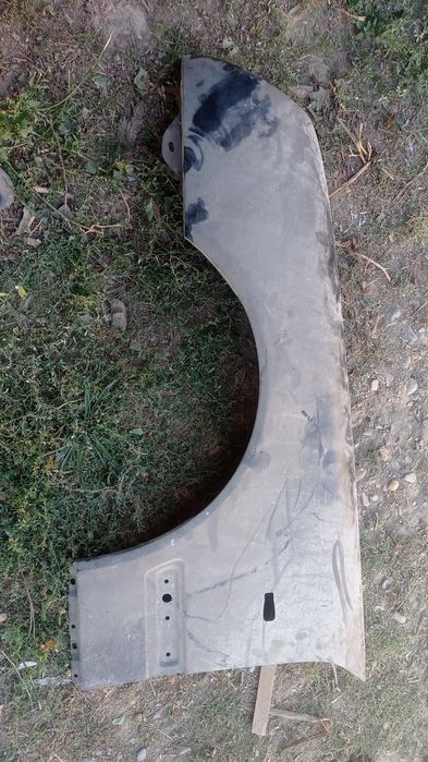 Запчасти на Мерседес 210