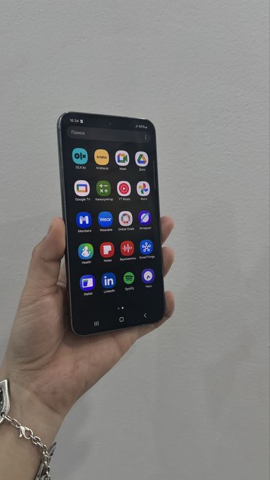 Samsung S 23  128гб